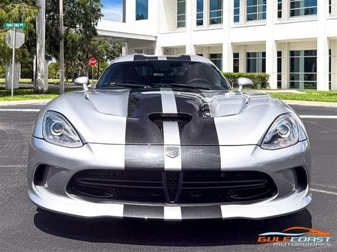 Used 2017 Dodge Viper GTS RWD image 6
