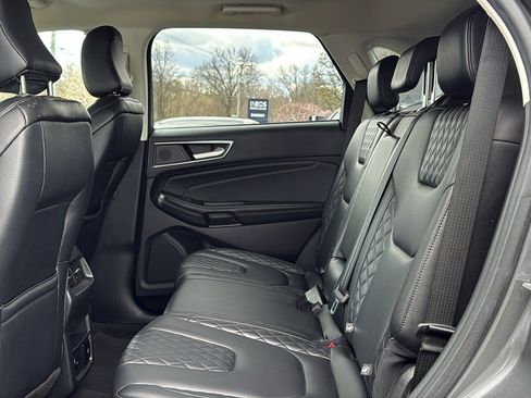 Used 2023 Ford Edge Titanium AWD/4WD image 25