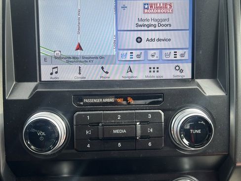 Used 2019 Ford F150 Lariat w/ Equipment Group 502A Luxury image 19