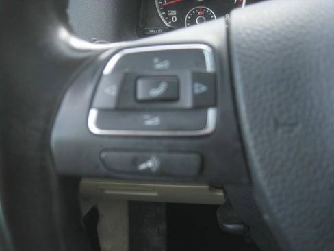 Used 2013 Volkswagen Tiguan S AWD/4WD image 35