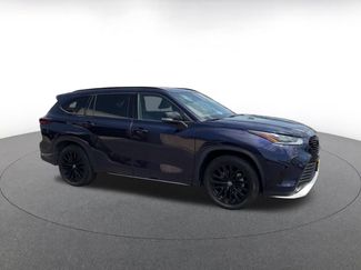 Used 2025 Toyota Highlander XSE AWD/4WD video 2