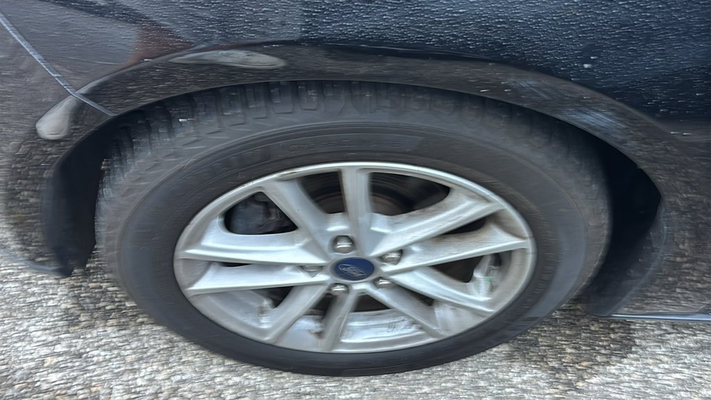 Used 2018 Ford Focus SE FWD image 31