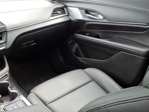 Certified 2023 Cadillac CT4 Luxury w/ Sun And Sound Package AWD/4WD image 10