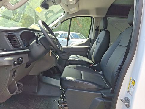 New 2025 Ford Transit 150 Low Roof w/ Load Area Protection Package RWD image 9