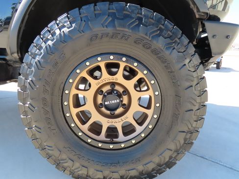 Used 2023 Ford Bronco Badlands AWD/4WD image 10