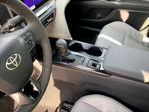 New 2026 Toyota Camry XLE image 7