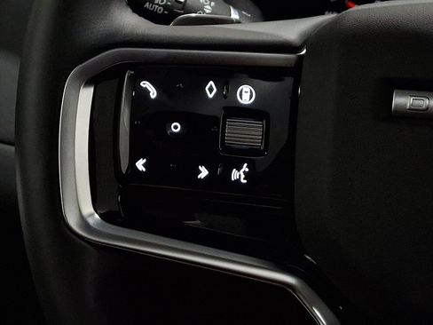 Certified 2025 Land Rover Discovery Sport S image 24