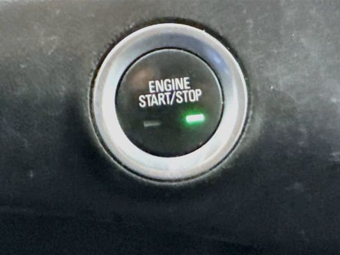 Used 2019 GMC Terrain SLE w/ Black Edition FWD image 19