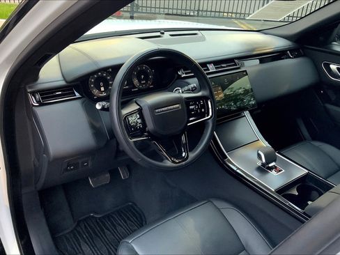 Used 2026 Land Rover Range Rover Velar Dynamic SE image 17