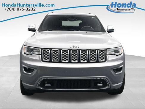 Used 2017 Jeep Grand Cherokee Overland AWD/4WD image 7