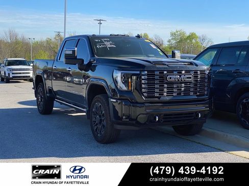 Used 2025 GMC Sierra 2500 Denali Ultimate image 1