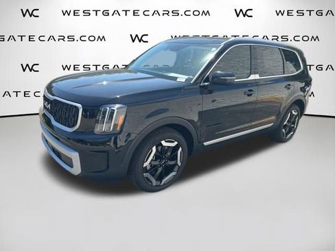 Used 2025 Kia Telluride EX w/ EX Captain's Chair Package FWD image 1