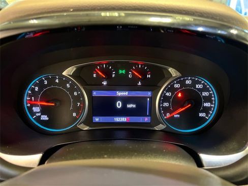 Used 2020 Chevrolet Traverse LT image 24