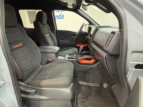Used 2024 Nissan Frontier PRO-4X w/ Off-Road Protection Package AWD/4WD image 31