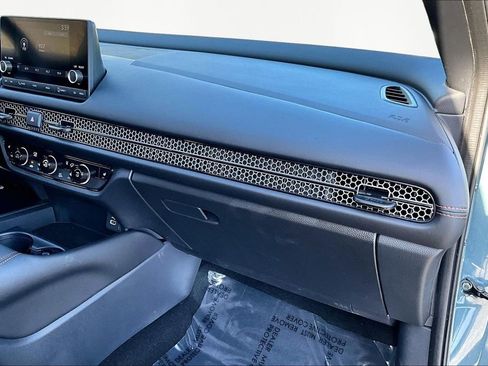 Used 2025 Honda HR-V Sport image 20