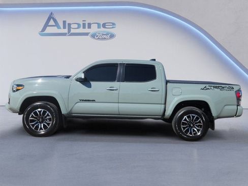 Used 2023 Toyota Tacoma TRD Sport w/ Advanced Technology Package image 2