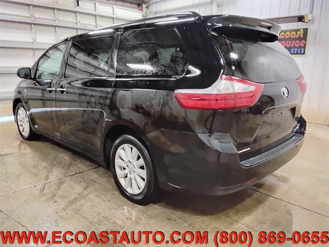 Used 2017 Toyota Sienna XLE w/ XLE Navigation Package AWD/4WD image 6