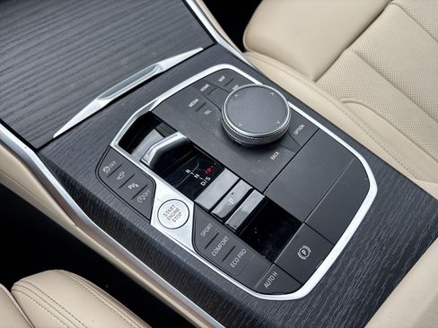 Used 2025 BMW 330i Sedan RWD image 26