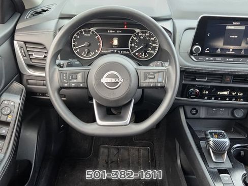 Used 2024 Nissan Rogue SV FWD image 11