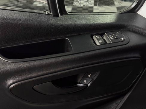 Used 2021 Mercedes-Benz Sprinter 3500 image 27