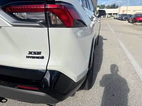 Used 2021 Toyota RAV4 XSE w/ XSE Grade Weather Package AWD/4WD image 7