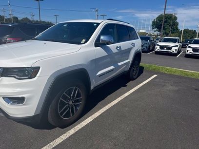 Used 2017 Jeep Grand Cherokee Limited w/ Luxury Group II