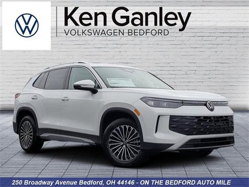 New 2025 Volkswagen Tiguan S image 1