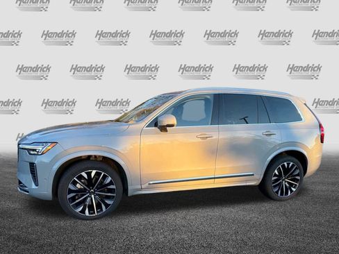 Certified 2025 Volvo XC90 B6 Plus image 9