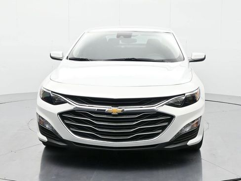 Certified 2025 Chevrolet Malibu LT image 2
