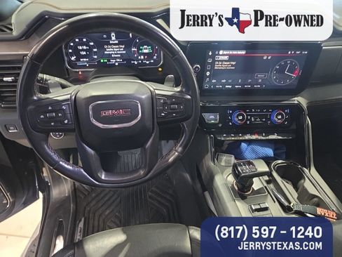 Used 2023 GMC Sierra 1500 AT4 w/ AT4 Preferred Package AWD/4WD image 9