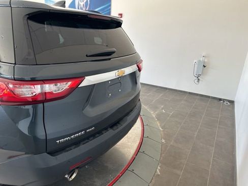 Used 2019 Chevrolet Traverse LT w/ LPO, Floor Liner Package AWD/4WD image 5