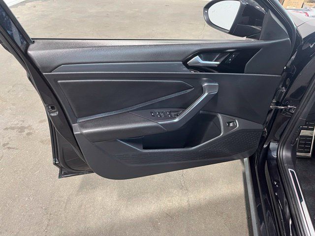 Used 2019 Volkswagen Jetta GLI FWD image 25