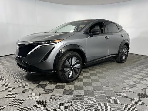 Used 2024 Nissan Ariya AWD image 9