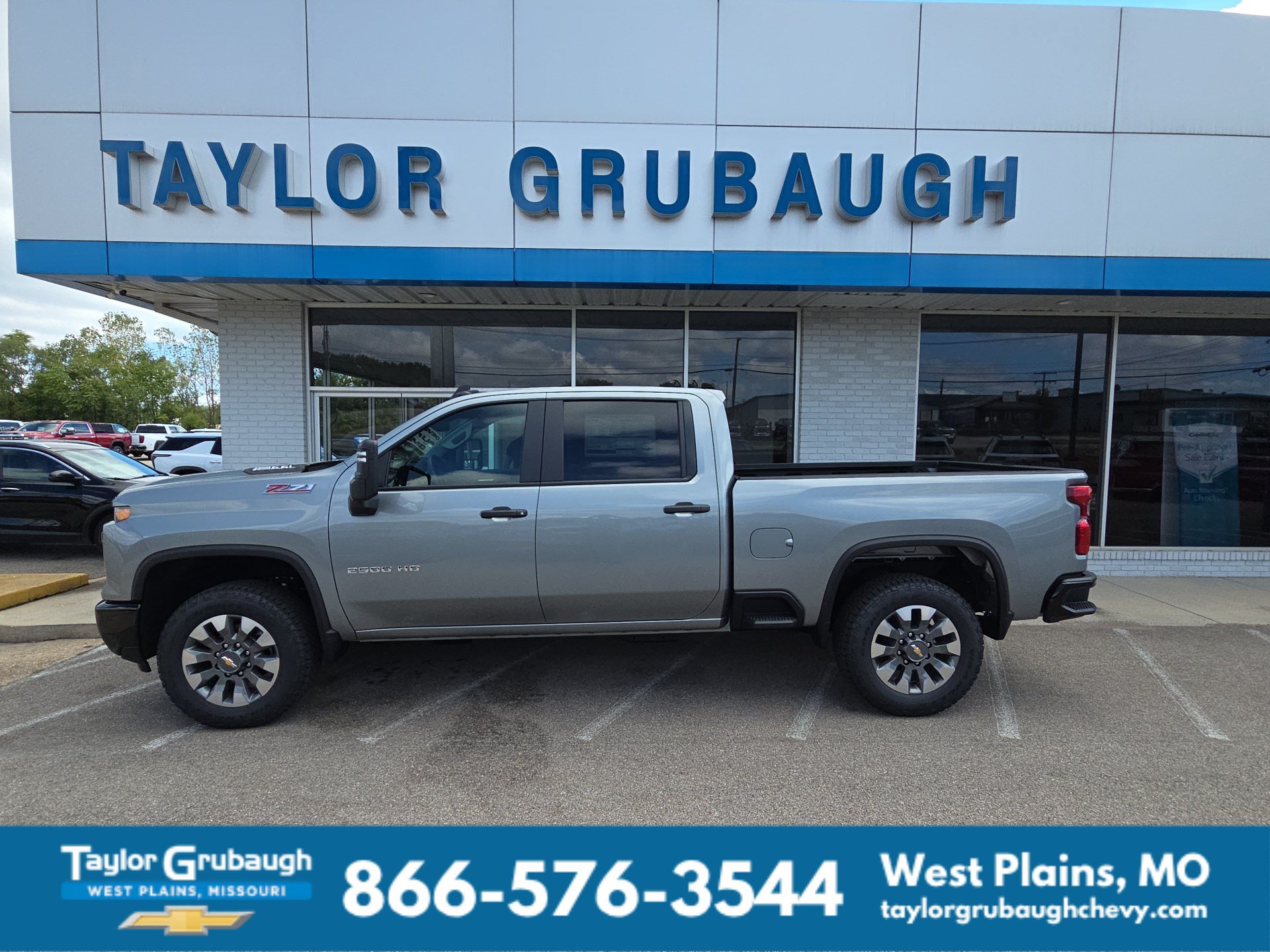 New 2026 Chevrolet Silverado 2500 Custom AWD/4WD image 1