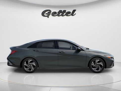 New 2026 Hyundai Elantra SEL Sport Premium FWD image 7