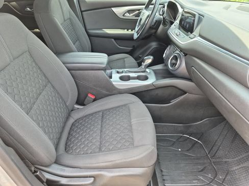 Used 2020 Chevrolet Blazer LT FWD image 21