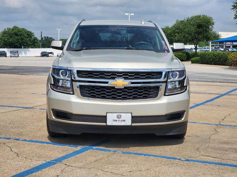 Used 2016 Chevrolet Suburban LT RWD image 31