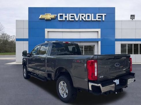 Used 2025 Ford F250 XLT w/ Snow Plow Prep Package AWD/4WD image 5