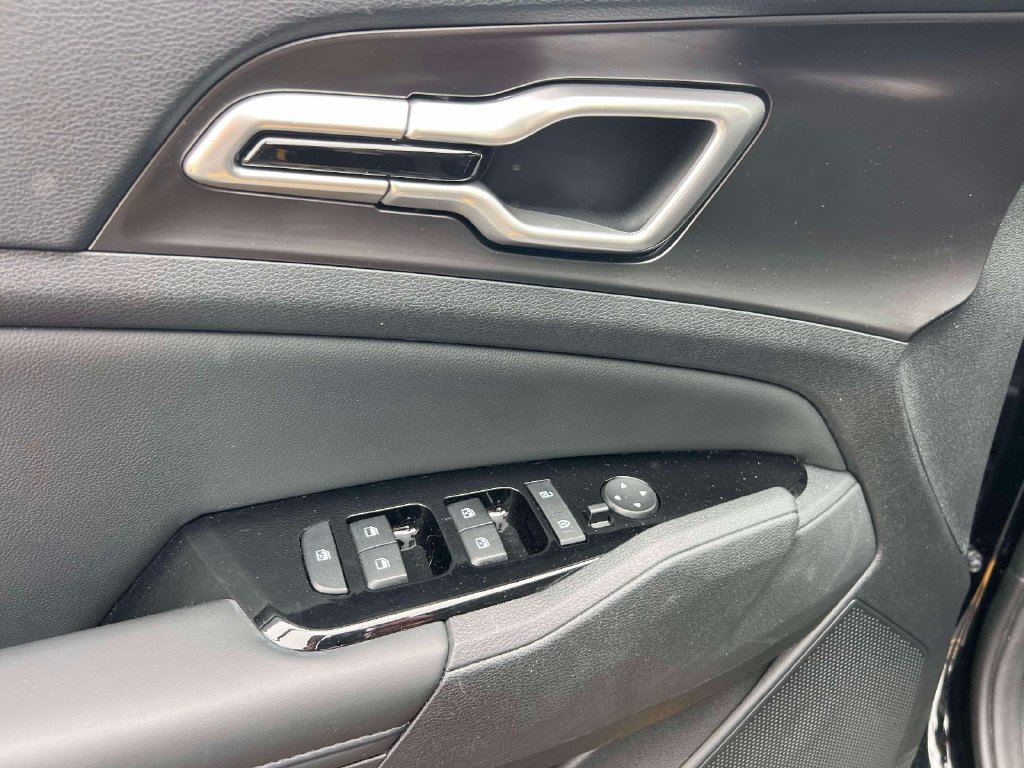 Certified 2023 Kia Sportage EX AWD/4WD image 16