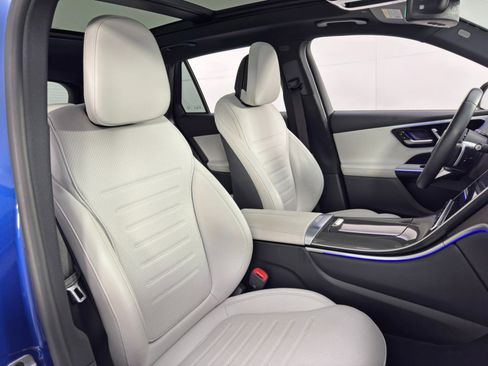 Used 2023 Mercedes-Benz GLC 300 w/ AMG Line image 43