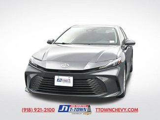 Used 2025 Toyota Camry LE FWD video 2