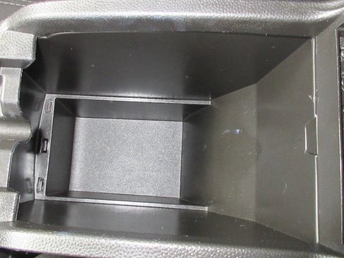 Used 2019 Ford Fiesta SE image 38