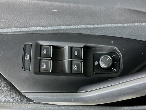 Used 2025 Volkswagen Jetta S image 15