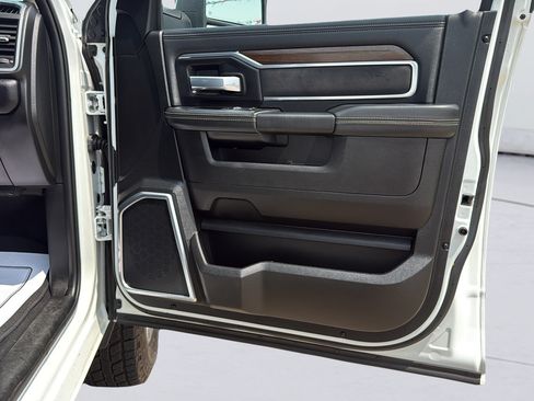 Certified 2024 RAM 2500 Laramie AWD/4WD image 10