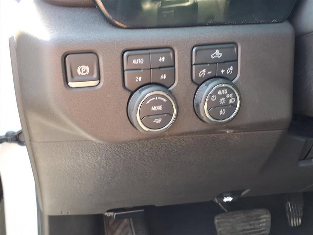 Used 2024 Chevrolet Silverado 1500 LT Trail Boss w/ Protection Package AWD/4WD image 19