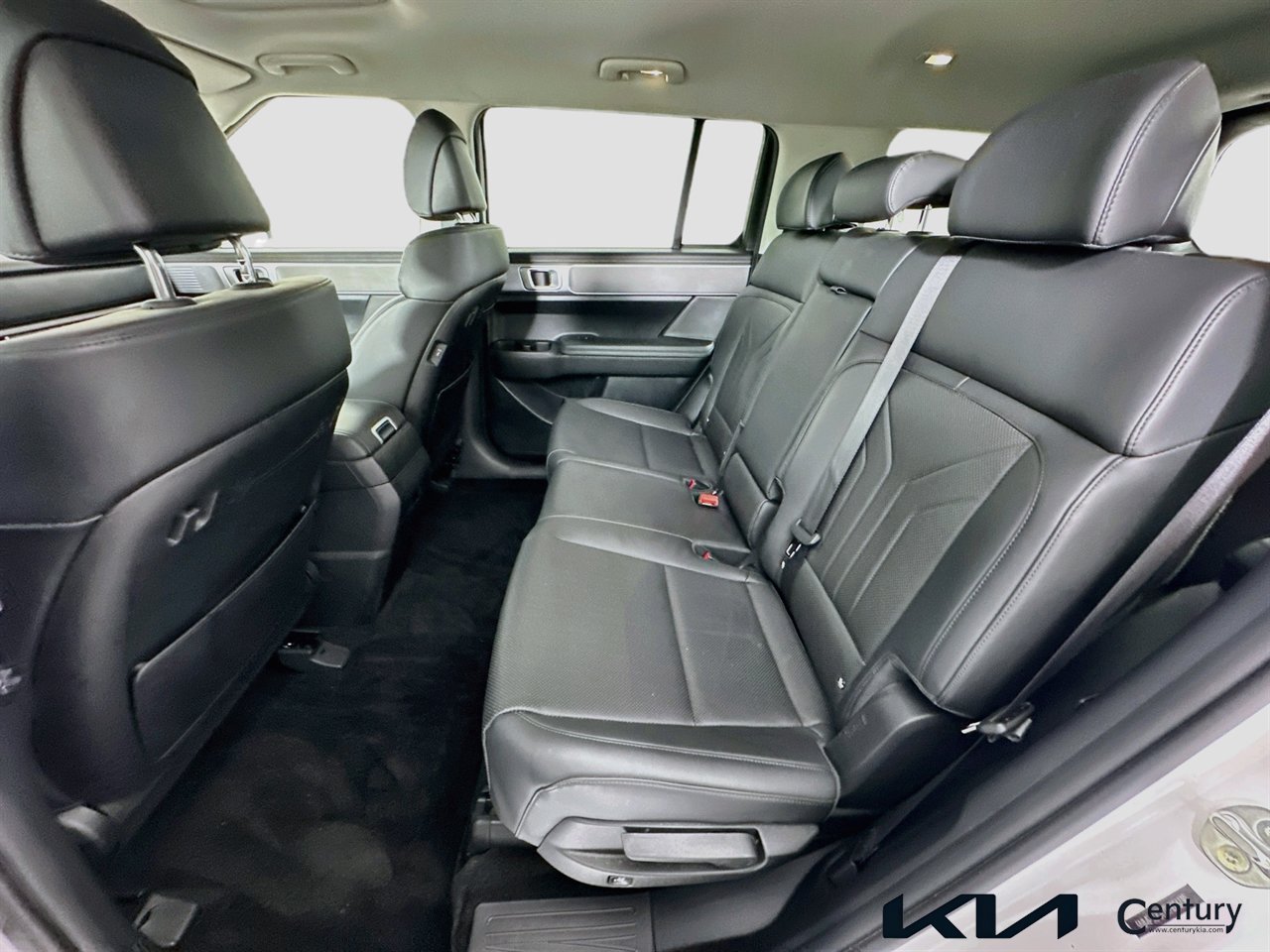 Used 2024 Hyundai Santa Fe XRT AWD/4WD image 25