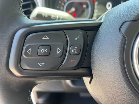 New 2025 Jeep Gladiator Sport AWD/4WD image 12
