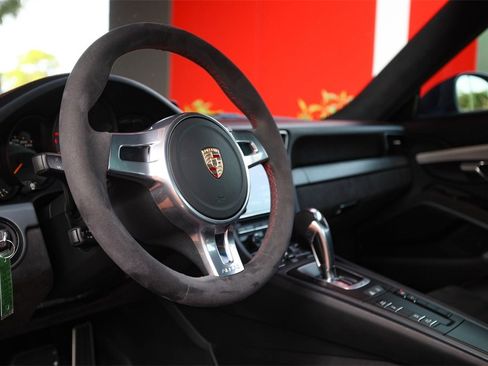 Used 2015 Porsche 911 GT3 image 38