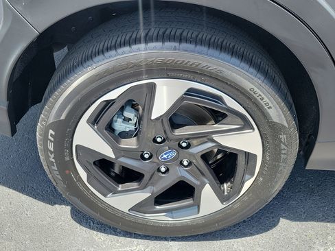 Certified 2024 Subaru Crosstrek 2.5i Limited AWD/4WD image 10