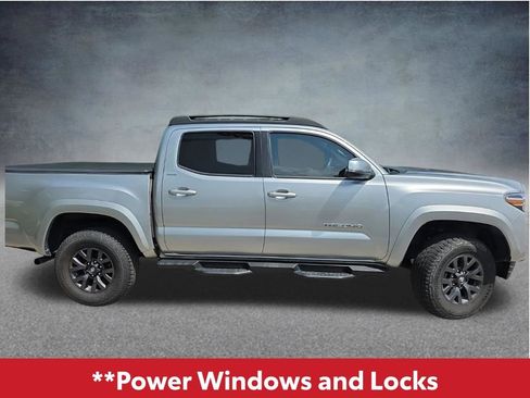 Used 2023 Toyota Tacoma SR5 w/ Technology Package AWD/4WD image 12